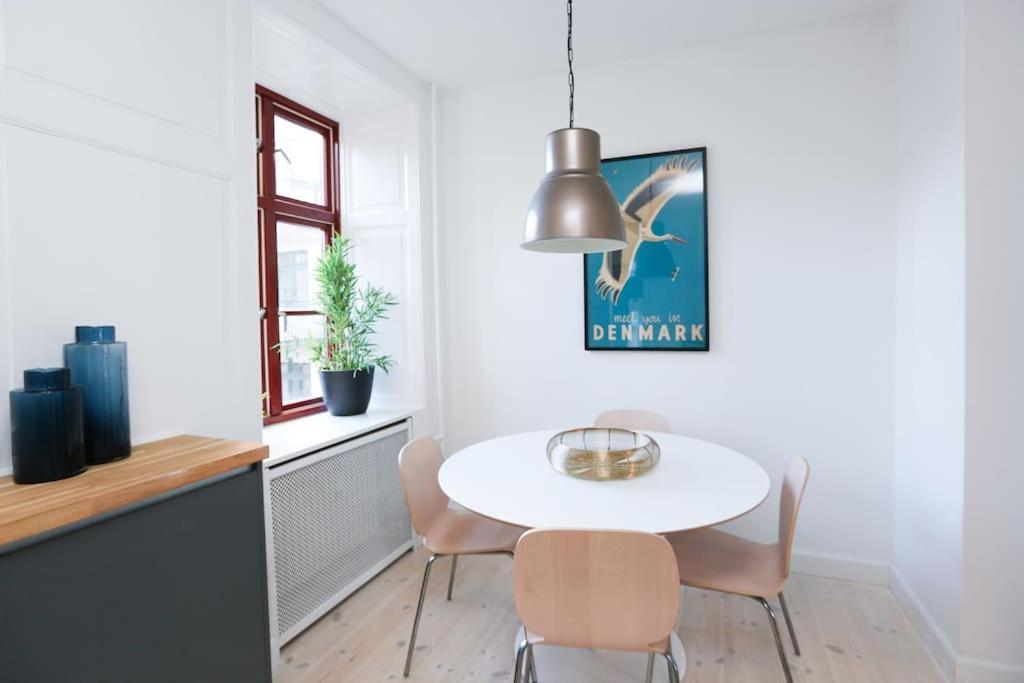 Beautiful Two-bed København